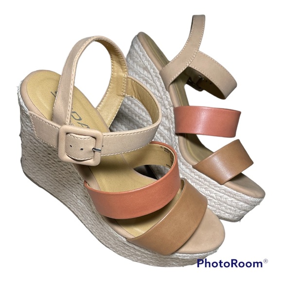Espadrille Neutral Tri-Color Platform Wedges - Picture 3 of 13